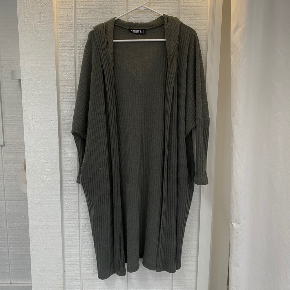 Super cozy ribbed knit cardigan with pockets!